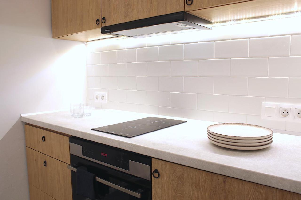 Kana - Stylish Apartment In Krakow Pomorska - Close, Wifi, Smart Tv Kraków Eksteriør billede