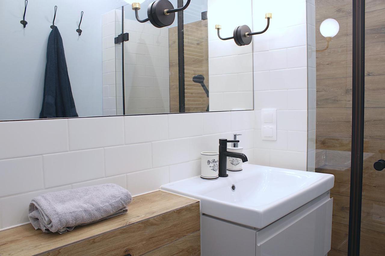 Kana - Stylish Apartment In Krakow Pomorska - Close, Wifi, Smart Tv Kraków Eksteriør billede